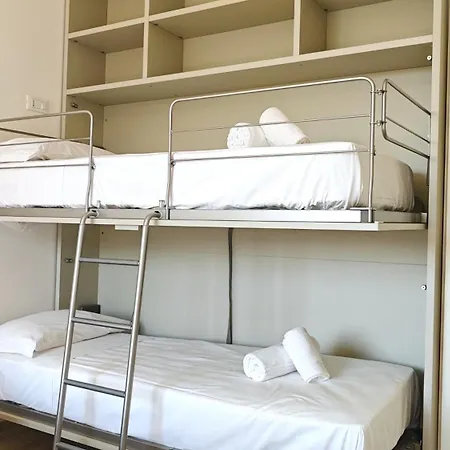 Hostdomus - Castelli Free Garage Apartment