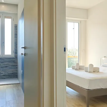 Hostdomus - Castelli Apartment-free Private Parking Апартаменты *
