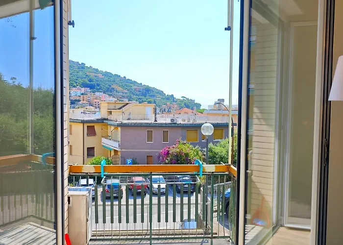 Appartamento Hostdomus - Castelli Free Garage *