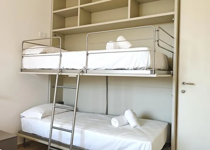 Hostdomus - Castelli Free Garage Apartman