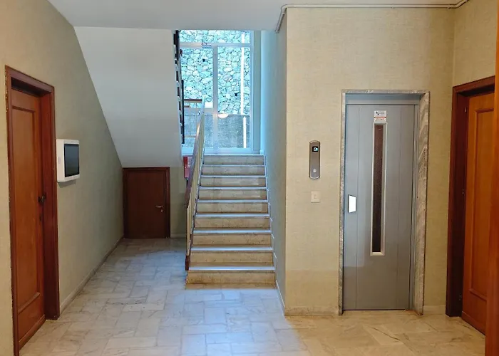 Apartman Hostdomus - Castelli Free Garage *
